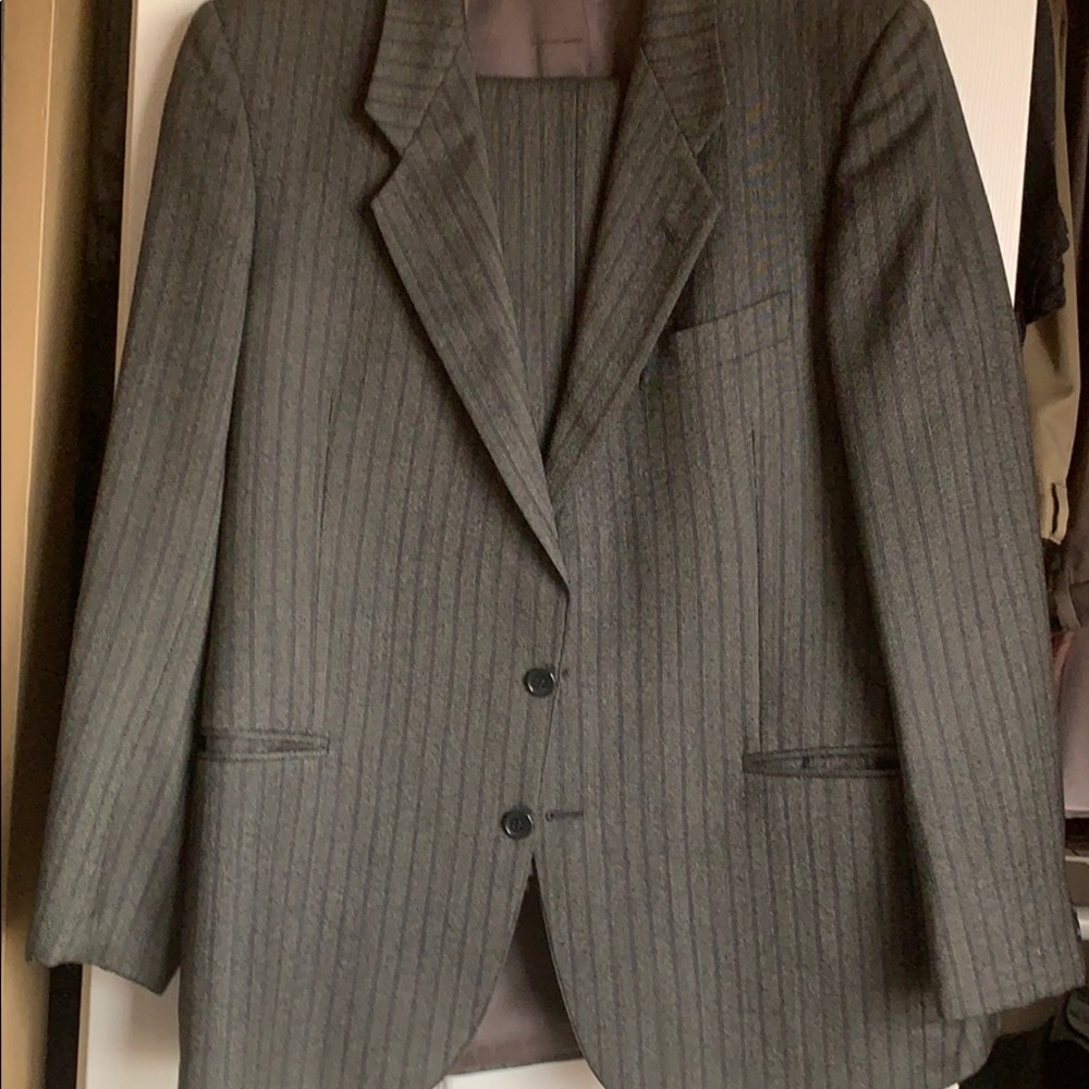 Suit